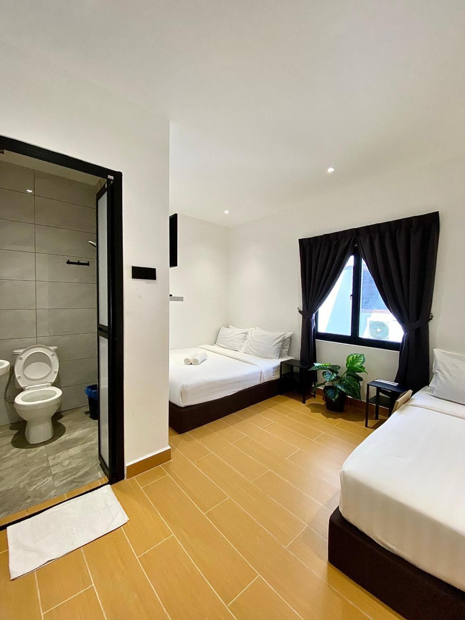 The 6N By Sky Hive Hotel George Town Exterior photo